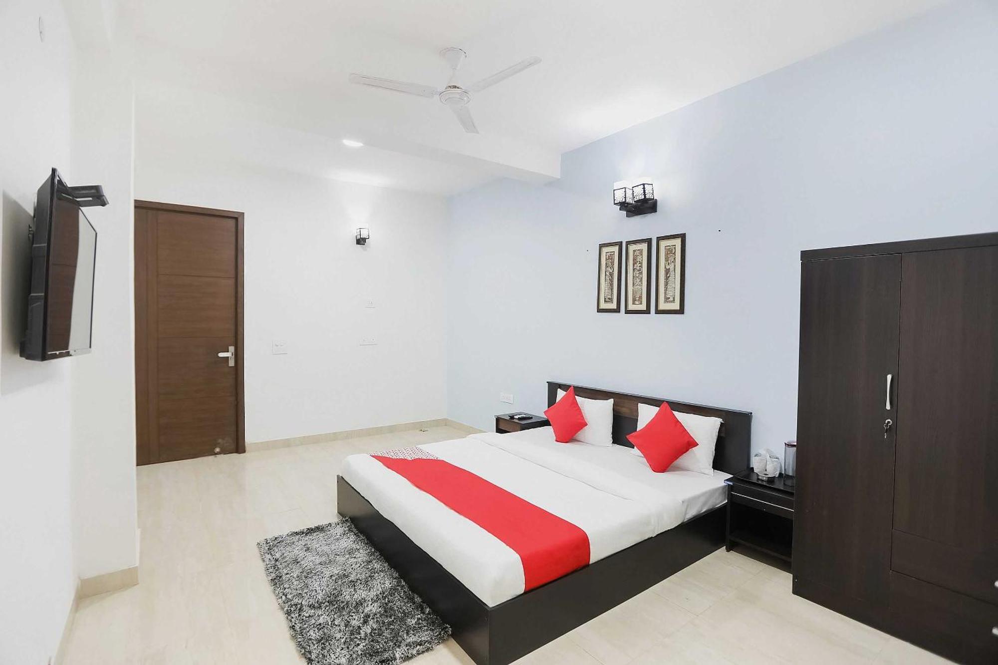 Oyo Flagship Good Vibe 3* New Delhi
